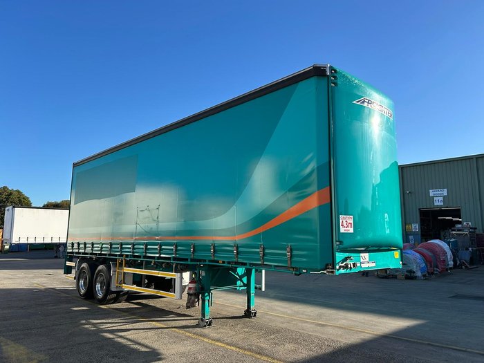 2019 Maxitrans St2 Tandem 14 Pallet Sd Curtain Sider, 4.3M Tail Gate Green