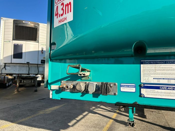 2019 Maxitrans St2 Tandem 14 Pallet Sd Curtain Sider, 4.3M Tail Gate Green