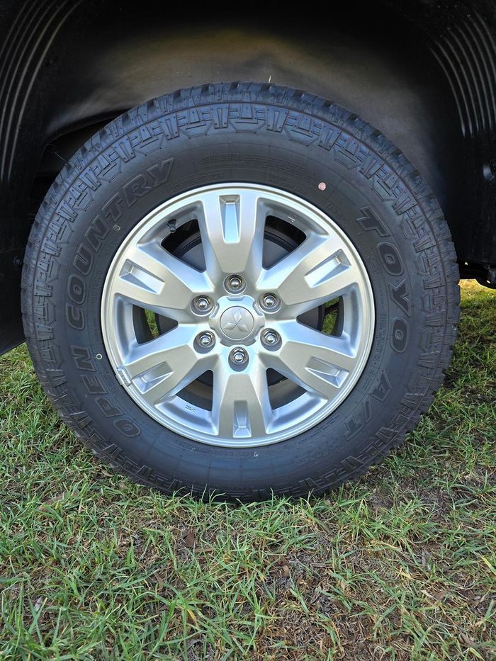 2024 Mitsubishi Triton GLX+