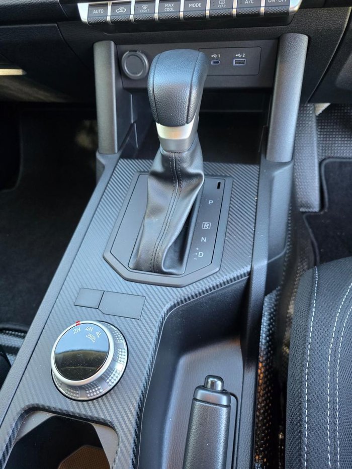 2024 Mitsubishi Triton GLX+