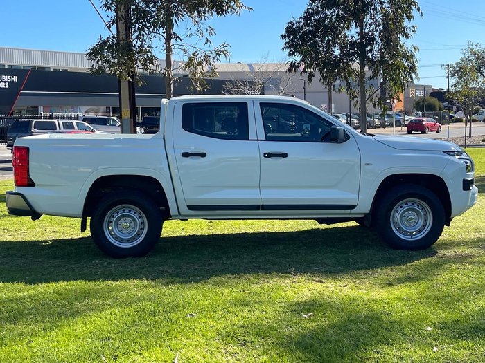 2024 Mitsubishi Triton GLX MV MY24 4X4 Dual Range White