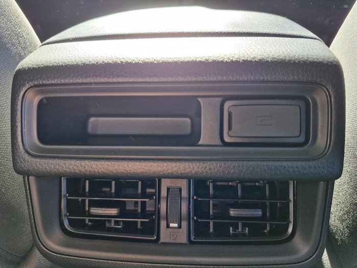 2025 Isuzu D-MAX LS-M