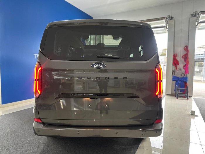 2025 Ford Tourneo Titanium X