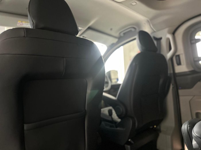 2025 Ford Tourneo Titanium X