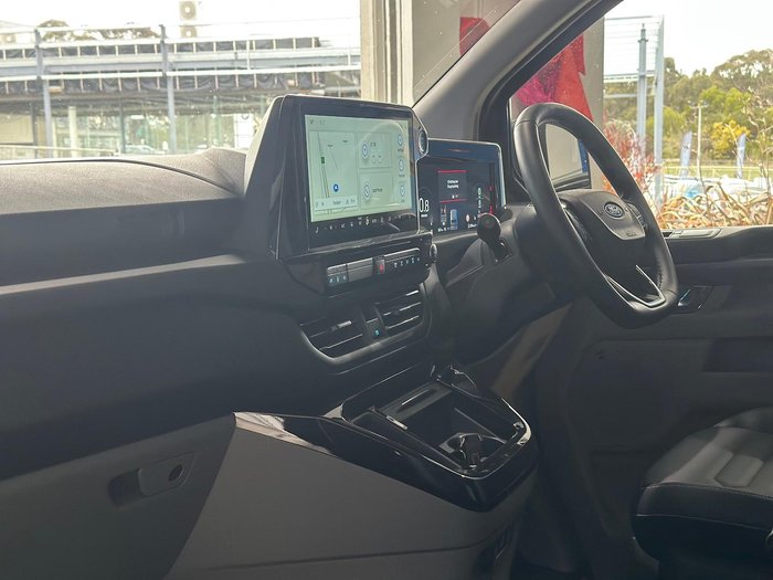 2025 Ford Tourneo Titanium X