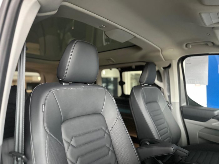 2025 Ford Tourneo Titanium X