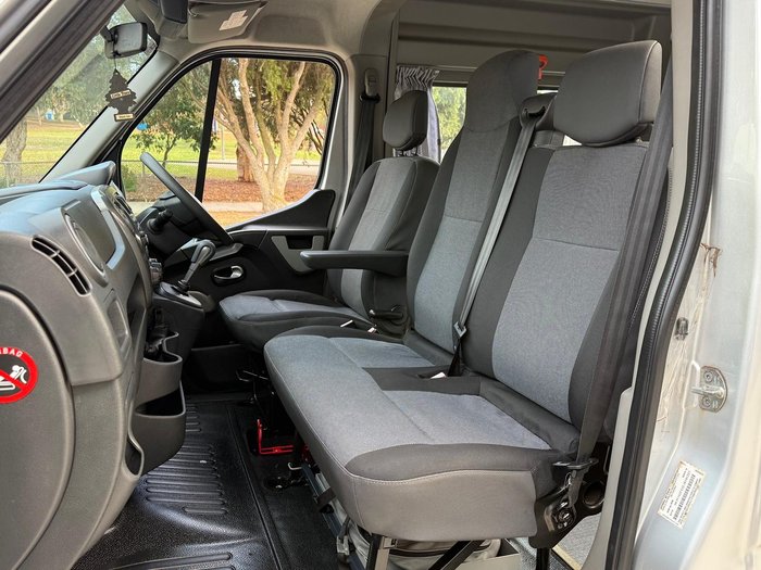 2019 Renault Master X62 Silver