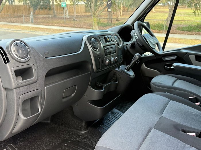 2019 Renault Master X62 Silver