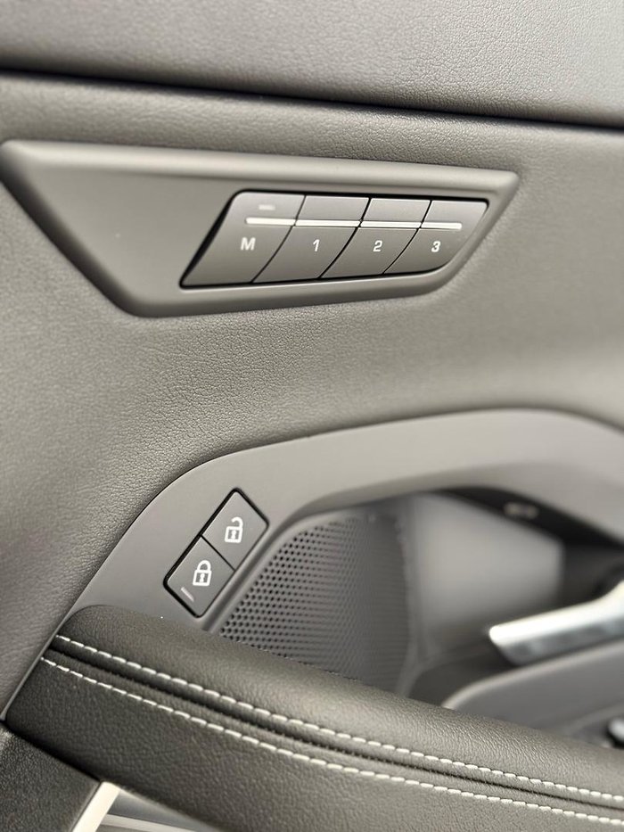 2024 Jaguar E-PACE P250 R-Dynamic SE
