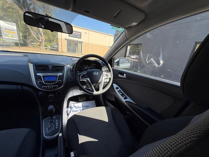 2012 Hyundai Accent Active RB Crystal White