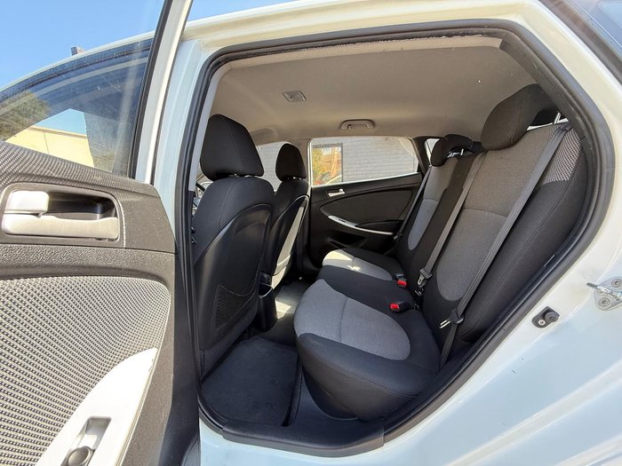 2012 Hyundai Accent Active RB Crystal White