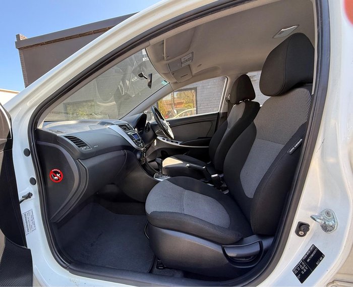 2012 Hyundai Accent Active RB Crystal White
