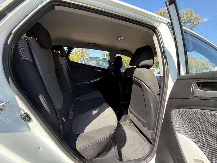 2012 Hyundai Accent Active RB Crystal White