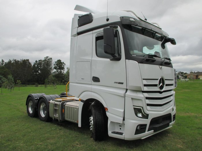 2024 Mercedes-Benz Actros 2658 white