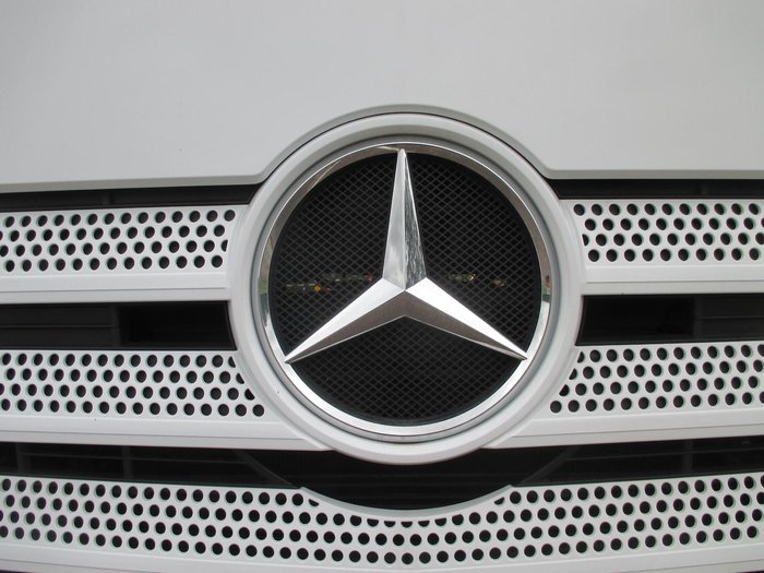 2024 Mercedes-Benz Actros 2658 white