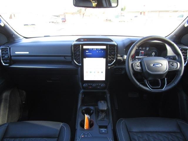 2025 Ford Everest Platinum