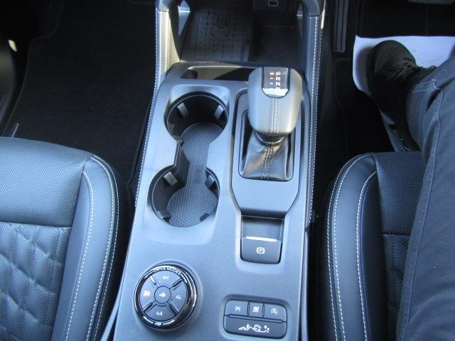 2025 Ford Everest Platinum
