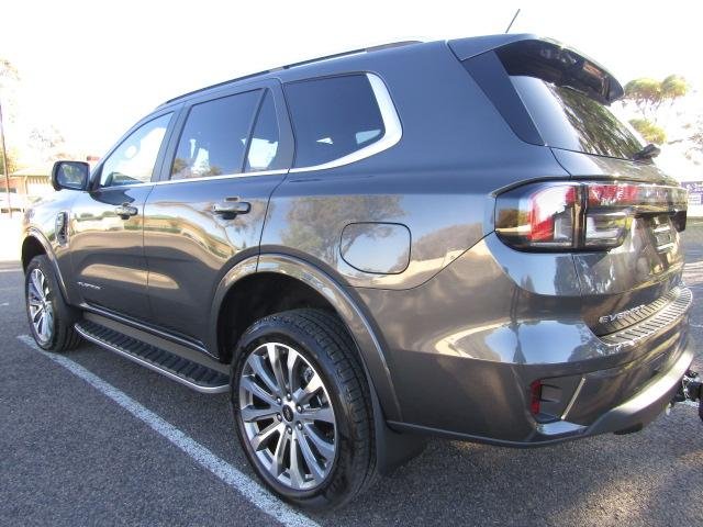 2025 Ford Everest Platinum