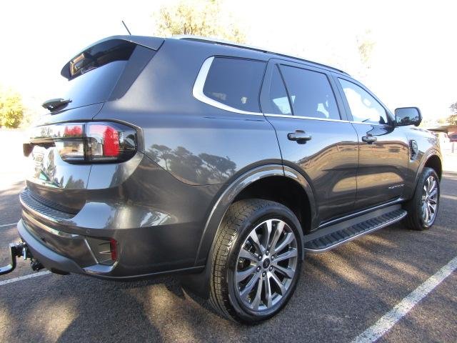 2025 Ford Everest Platinum