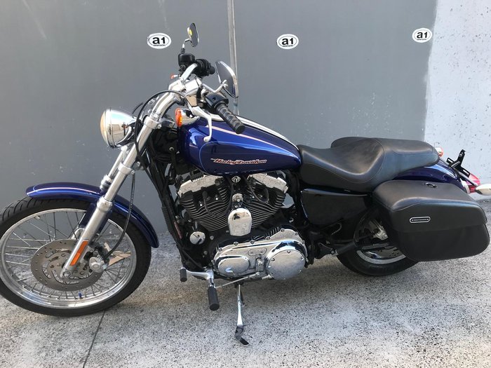 2005 Harley-Davidson 1200 Custom (XL1200C) 