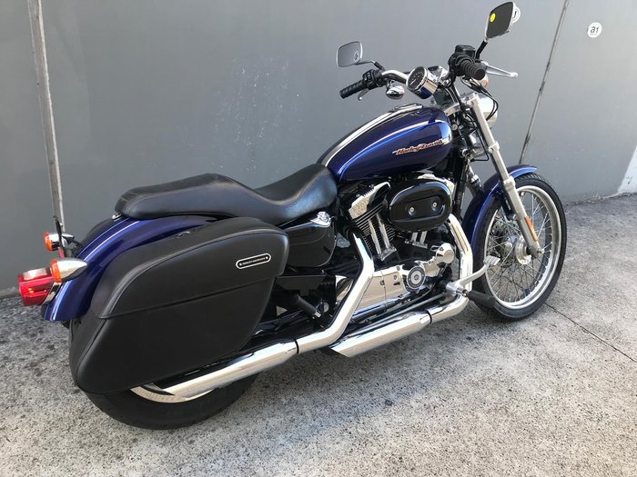 2005 Harley-Davidson 1200 Custom (XL1200C) 
