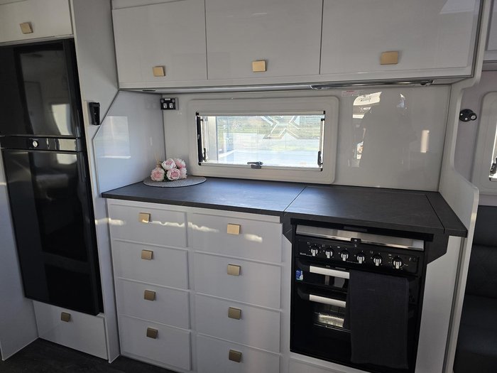 2025 JB Caravans Dirt Roader Xtreme 22.6