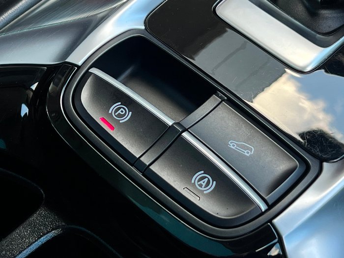 2022 MG HS Plus EV Essence