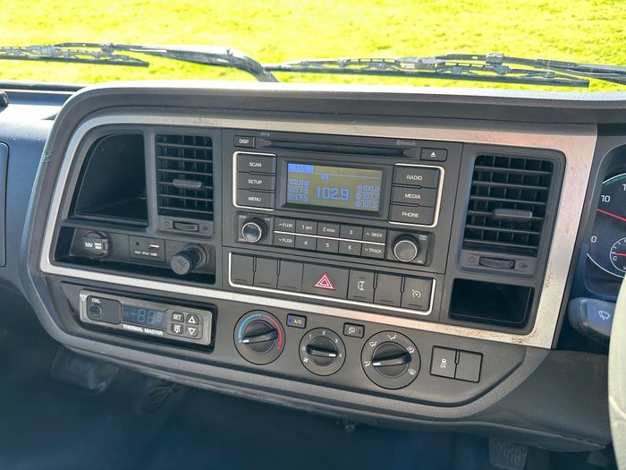 2017 Hyundai Mighty EX4 Chiller White