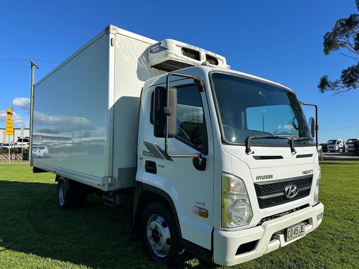 2017 Hyundai Mighty EX4 Chiller White