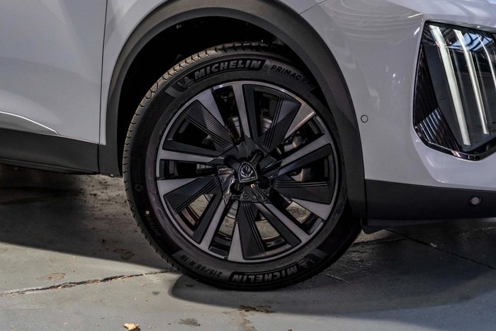 2025 Peugeot 2008 GT Hybrid