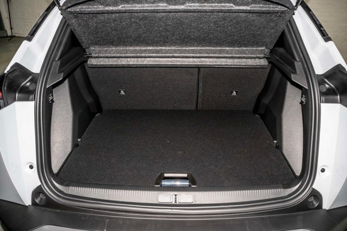 2025 Peugeot 2008 GT Hybrid P24 MY25 Okenite White