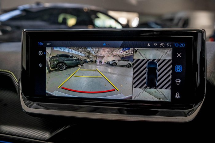 2025 Peugeot 2008 GT Hybrid