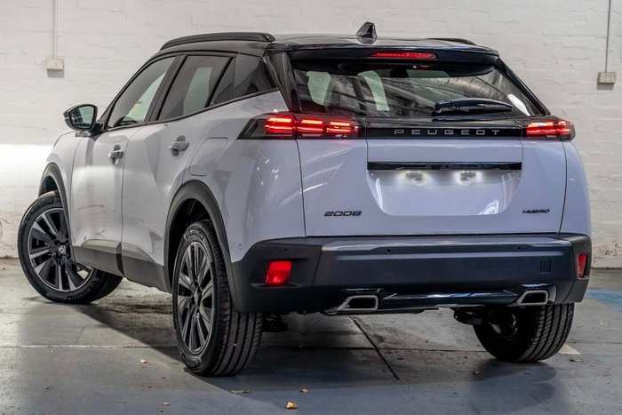 2025 Peugeot 2008 GT Hybrid