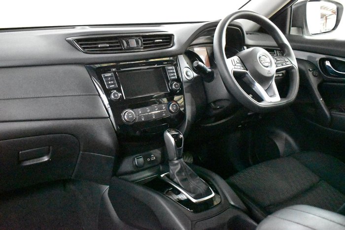 2021 Nissan X-TRAIL ST