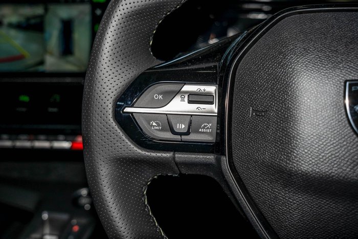 2025 Peugeot 408 GT Premium Hybrid