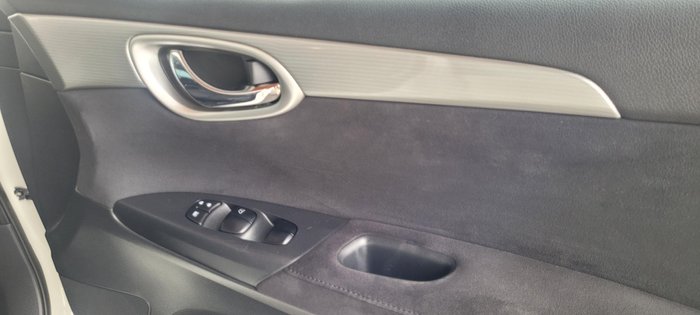 2016 Nissan Pulsar ST-L