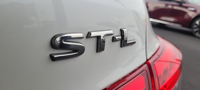 2016 Nissan Pulsar ST-L