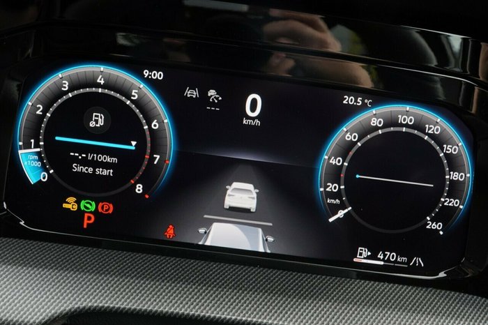 2025 Volkswagen Golf 110TSI R-Line