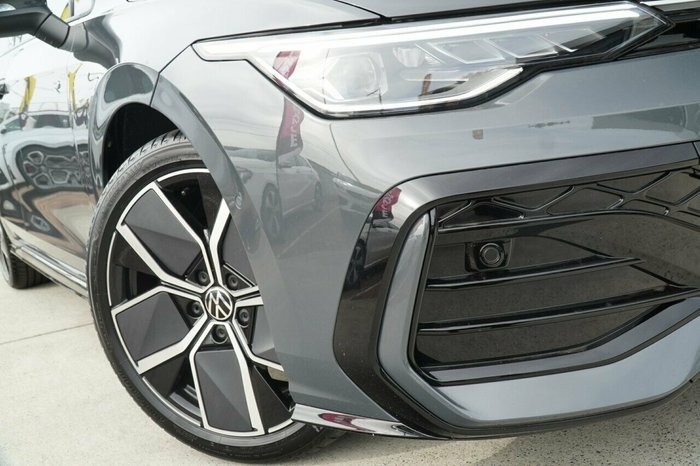 2025 Volkswagen Golf 110TSI R-Line