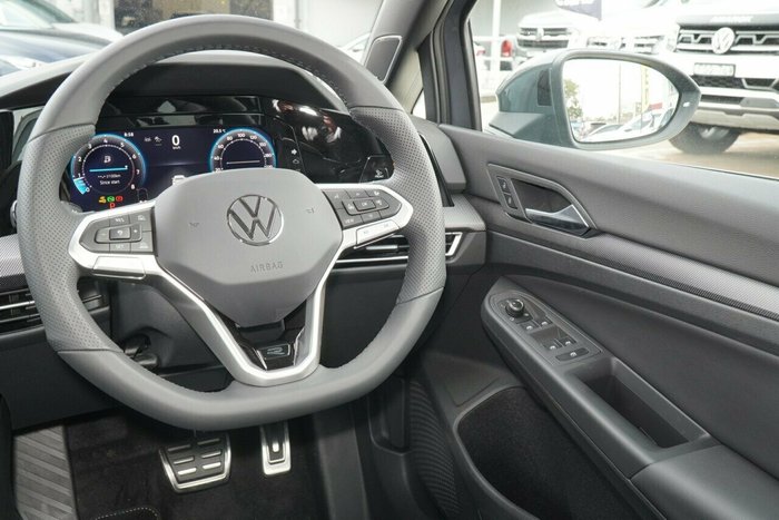 2025 Volkswagen Golf 110TSI R-Line