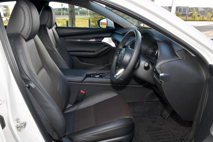 2025 Mazda 3 G25 Astina