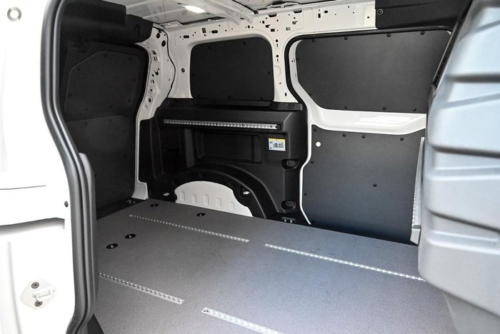 2025 Volkswagen ID. Buzz Cargo BEV550