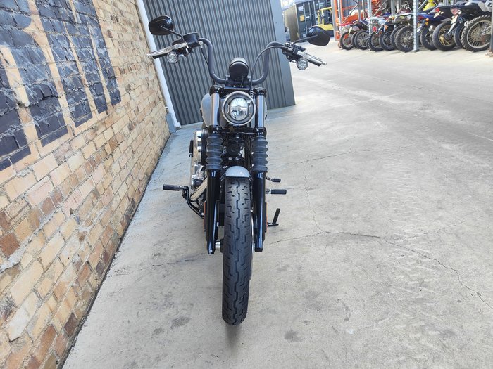 2025 HARLEY-DAVIDSON STREET BOB 117 (FXBB) ROAD GREY