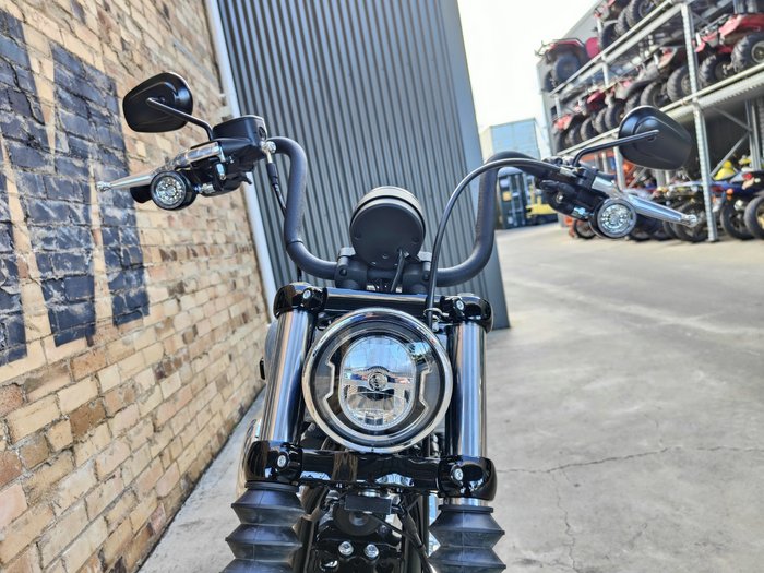 2025 HARLEY-DAVIDSON STREET BOB 117 (FXBB) ROAD GREY