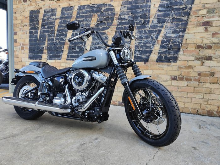 2025 HARLEY-DAVIDSON STREET BOB 117 (FXBB) ROAD GREY