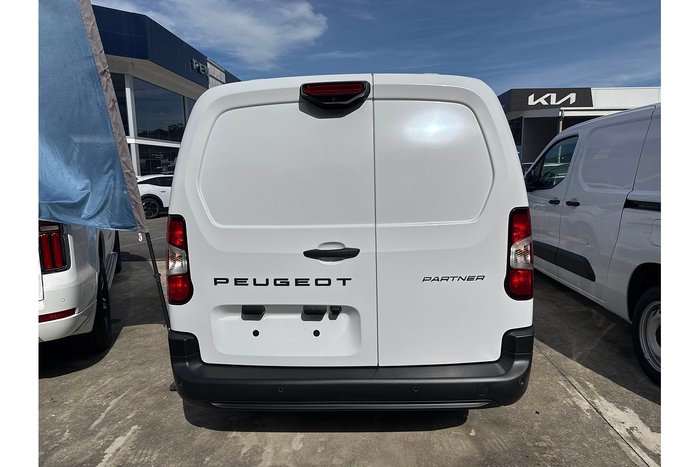 2024 Peugeot Partner Pro