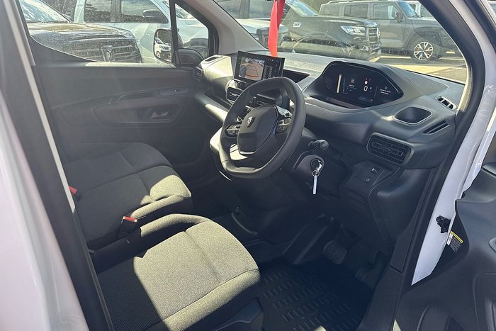 2024 Peugeot Partner Pro