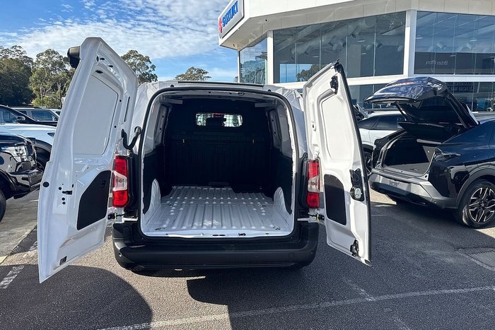 2024 Peugeot Partner Pro