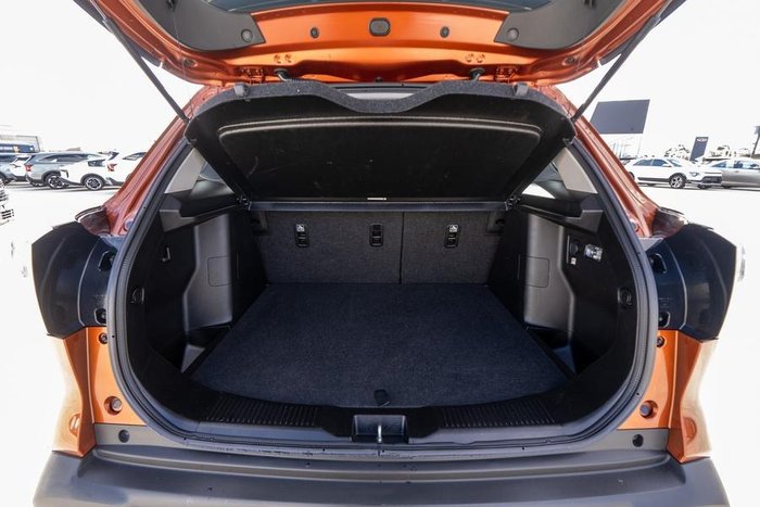 2023 Suzuki S-Cross GL+