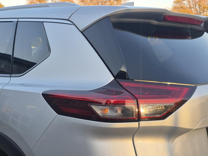 2024 Nissan X-TRAIL ST-L